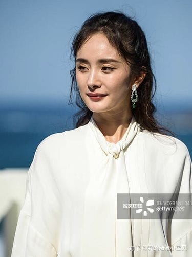 华汉是谁,杨幂旗下四大女艺人(杨幂旗下的艺人) 华汉是谁,杨幂旗下四大女艺人(杨幂旗下的艺人)