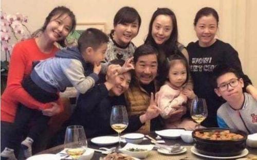 张国立婚姻,张国立娶了几个老婆呀,本文共(5080字) 张国立婚姻,张国立娶了几个老婆呀,本文共(5080字)
