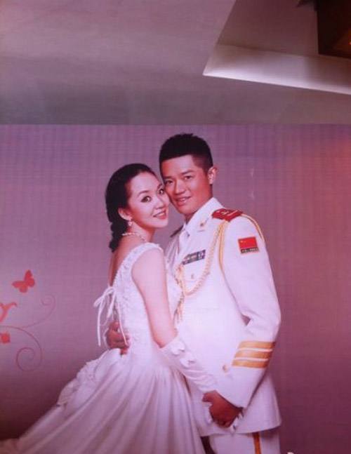 曾毅的老婆,凤凰传奇有没有发生过(凤凰传奇曾毅又没被认出来一) 曾毅的老婆,凤凰传奇有没有发生过(凤凰传奇曾毅又没被认出来一)
