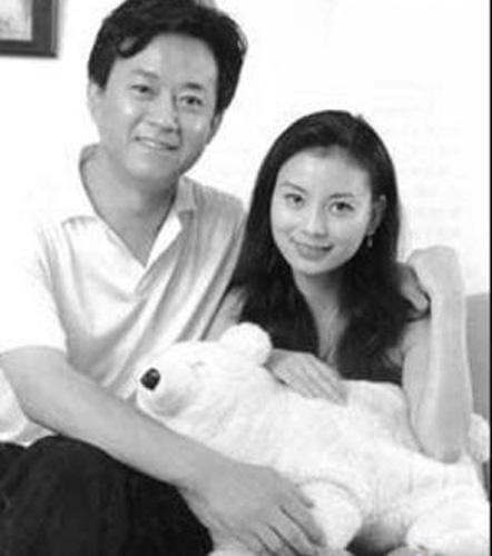 朱军的老婆,朱军的妻子个人资料(朱军妻子近照) 朱军的老婆,朱军的妻子个人资料(朱军妻子近照)