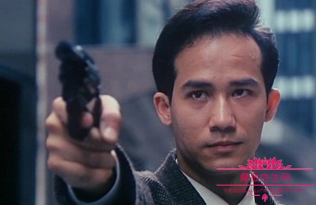 李子雄长得和梁朝伟很像是亲戚吗?李子雄都(一直以为李子雄和梁朝伟是一个人) 李子雄长得和梁朝伟很像是亲戚吗?李子雄都(一直以为李子雄和梁朝伟是一个人)