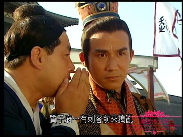 李子雄长得和梁朝伟很像是亲戚吗?李子雄都(一直以为李子雄和梁朝伟是一个人) 李子雄长得和梁朝伟很像是亲戚吗?李子雄都(一直以为李子雄和梁朝伟是一个人)
