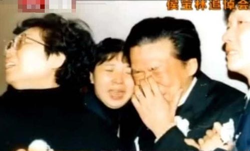 马季葬礼上最无耻一幕,马季葬礼的(马季葬在哪里) 马季葬礼上最无耻一幕,马季葬礼的(马季葬在哪里)