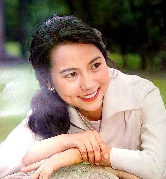 洪学敏近照现状如何,她的丈夫资料照片 本文共(1275字) 洪学敏近照现状如何,她的丈夫资料照片 本文共(1275字)