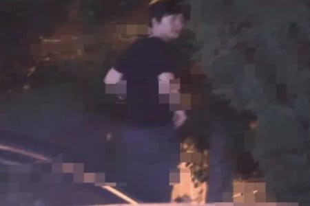 李云迪与美女约会竟还随地小便(李云迪约的女生) 李云迪与美女约会竟还随地小便(李云迪约的女生)