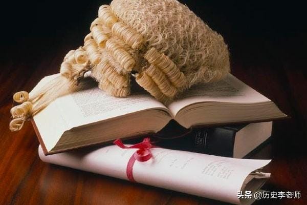 香港法官戴假发的原因（香港法官为什么戴假发）(图3)