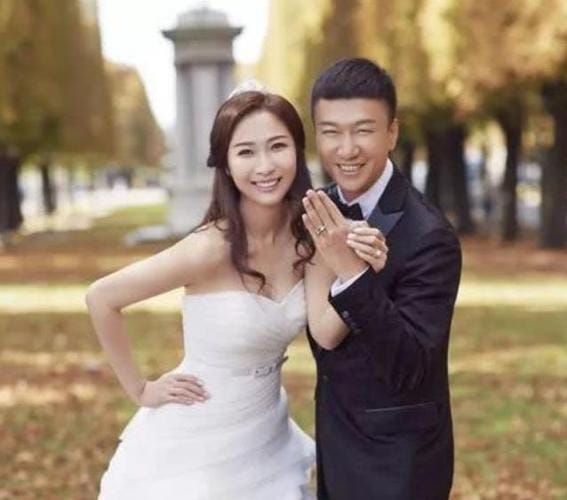 孙红雷女友是谁,孙红雷第一个对象是谁,本文共(2305字) 孙红雷女友是谁,孙红雷第一个对象是谁,本文共(2305字)