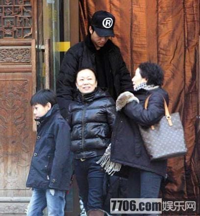 何琳陈坤,陈尊佑,本文共(3709字) 何琳陈坤,陈尊佑,本文共(3709字)