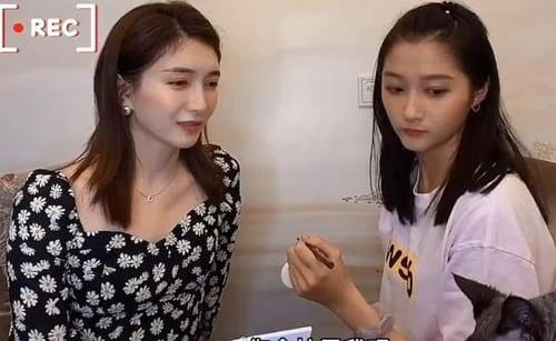 关晓彤给江疏影化妆肤色遭调侃(关晓彤给江疏影化妆3) 关晓彤给江疏影化妆肤色遭调侃(关晓彤给江疏影化妆3)