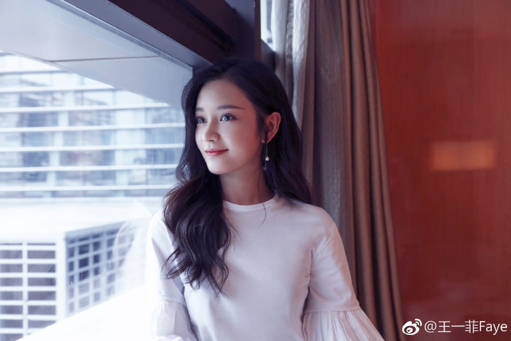 王一菲为什么叫杨紫师姐(王一菲杨紫是好朋友吗) 王一菲为什么叫杨紫师姐(王一菲杨紫是好朋友吗)