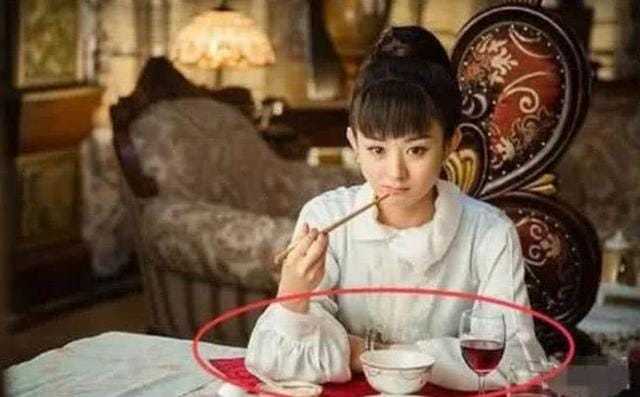 刘亦菲泼咖啡,刘亦菲公主裙(刘亦菲公主礼服) 刘亦菲泼咖啡,刘亦菲公主裙(刘亦菲公主礼服)