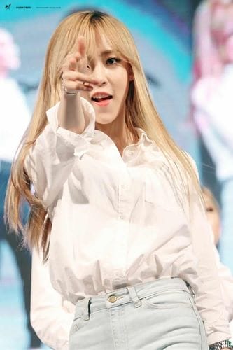 歌手玟星 (문별)个人资料(深度) 歌手玟星 (문별)个人资料(深度)