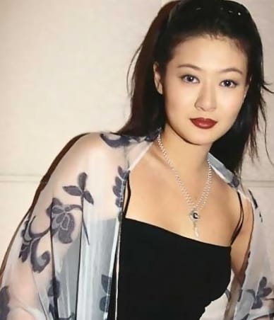 宋轶养小鬼是啥意思?养小鬼的明星都有谁 本文共(985字) 宋轶养小鬼是啥意思?养小鬼的明星都有谁 本文共(985字)