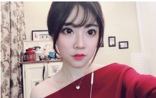 冯提莫有男朋友吗?冯提莫有没有整过容 本文共(929字) 冯提莫有男朋友吗?冯提莫有没有整过容 本文共(929字)