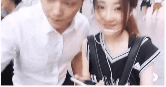 冯提莫有男朋友吗?冯提莫有没有整过容 本文共(929字) 冯提莫有男朋友吗?冯提莫有没有整过容 本文共(929字)