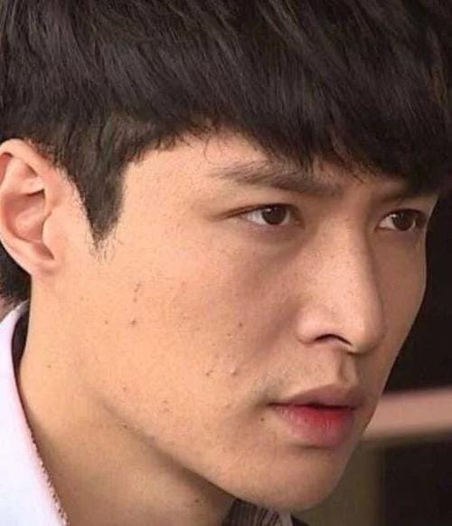 男星素颜,15位素颜最丑的女明星,本文共(3947字) 男星素颜,15位素颜最丑的女明星,本文共(3947字)