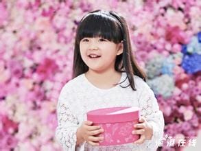 汪涵怎么是李湘女儿的舅舅(李湘有弟弟吗) 汪涵怎么是李湘女儿的舅舅(李湘有弟弟吗)