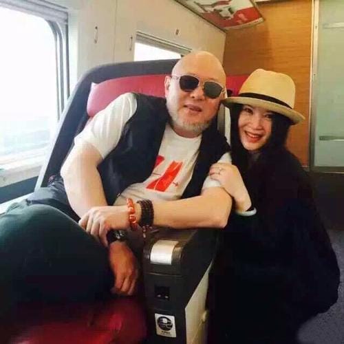 火风第三任妻子,火风的第二任妻子(火风的第一任妻子照片) 火风第三任妻子,火风的第二任妻子(火风的第一任妻子照片)