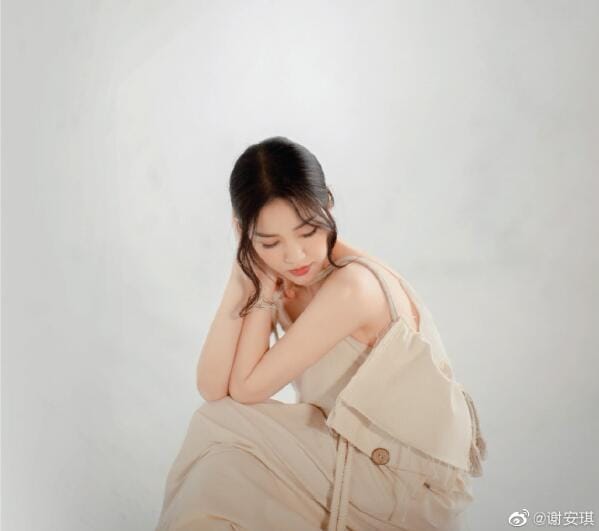谢安琪为什么是天后?谢安琪和邓紫棋谁厉害 谢安琪为什么是天后?谢安琪和邓紫棋谁厉害