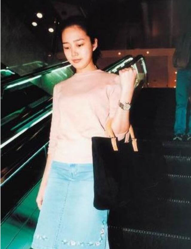 朱丽倩为什么不早生孩子拖到那么晚 朱丽倩为什么不早生孩子拖到那么晚