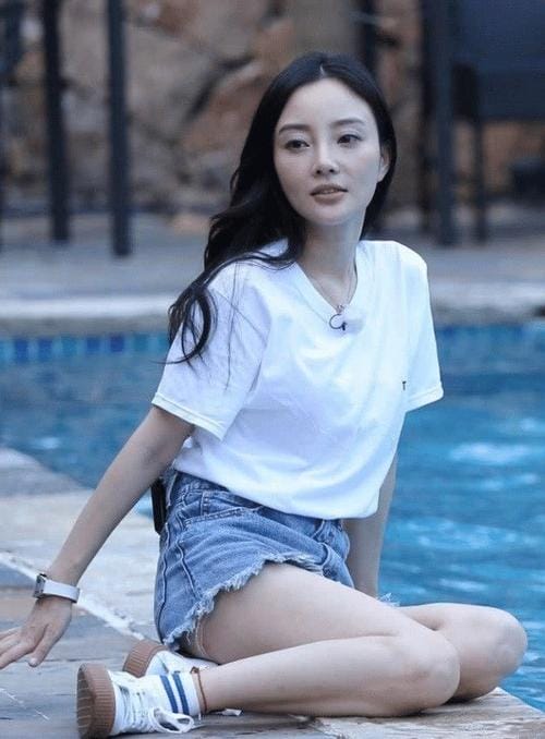 李小璐资料,李小璐 个人资料,本文共(5441字) 李小璐资料,李小璐 个人资料,本文共(5441字)