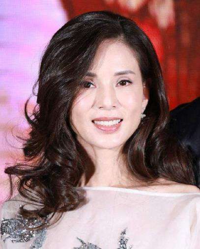 郭应泉破产李若彤曾为她跳舞赚钱还债 郭应泉破产李若彤曾为她跳舞赚钱还债