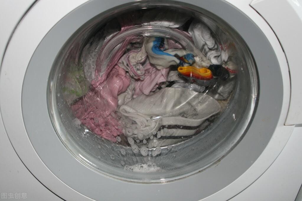 半自动洗衣机和全自动什么区别（半自动洗衣机和全自动洗衣机区别）(图6)