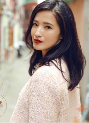 唐艺昕龚蓓苾长得好像对比图(长得像唐艺昕的女孩) 唐艺昕龚蓓苾长得好像对比图(长得像唐艺昕的女孩)