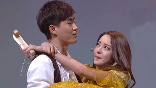 杨玏米露结婚是真的吗(杨玏女朋友是不是米露) 杨玏米露结婚是真的吗(杨玏女朋友是不是米露)