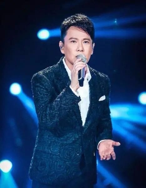 张信哲被实名举报代言赌博平台(张信哲 网赌) 张信哲被实名举报代言赌博平台(张信哲 网赌)