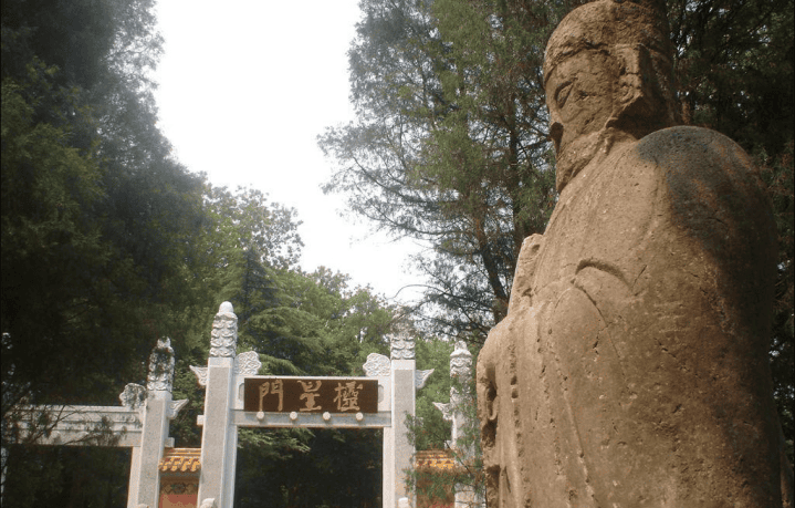 南京明孝陵朱元璋画像(朱元璋与皇后合葬的陵墓被称为什么)(图3) 南京明孝陵朱元璋画像(朱元璋与皇后合葬的陵墓被称为什么)(图3)