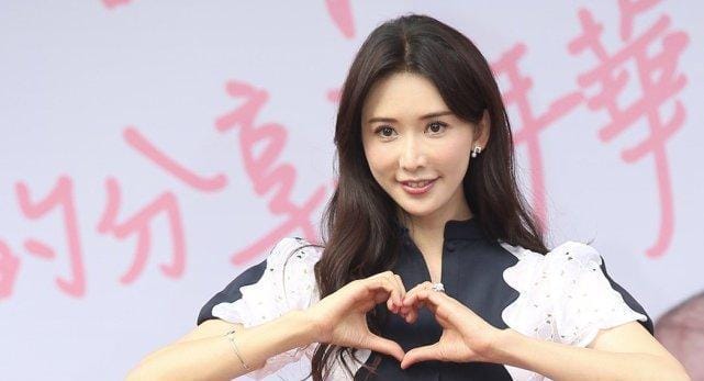 林志玲父亲上过林志玲,47岁林志玲宣布生子,本文共(3601字) 林志玲父亲上过林志玲,47岁林志玲宣布生子,本文共(3601字)