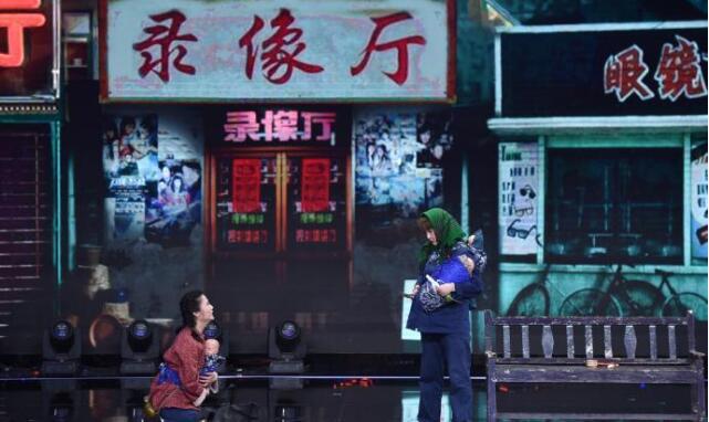 张彤一直没结婚吗?张彤上演员的诞生是哪一 张彤一直没结婚吗?张彤上演员的诞生是哪一