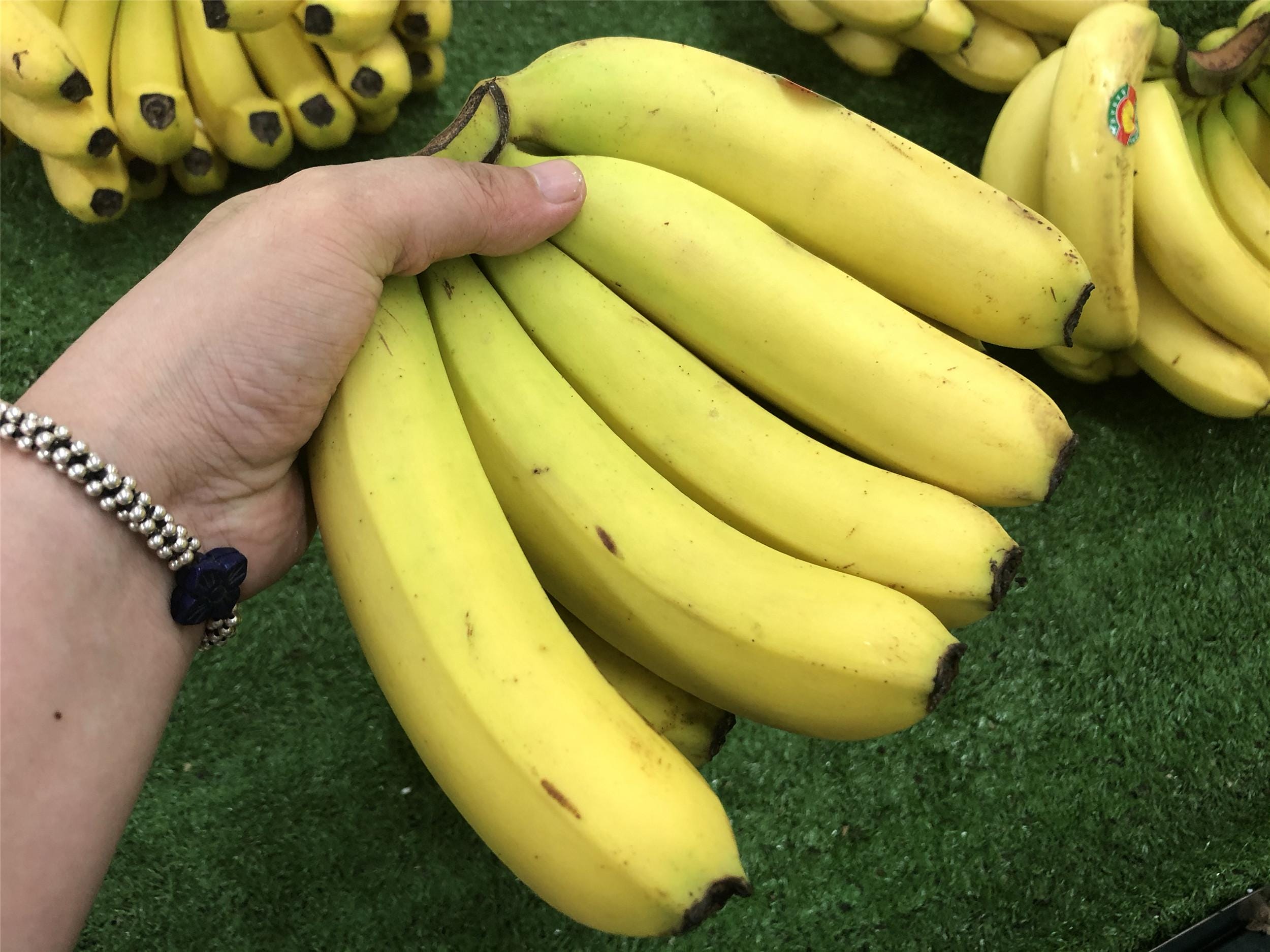 香蕉不适合在冰箱保存（夏天香蕉可以放冰箱吗）(图5)