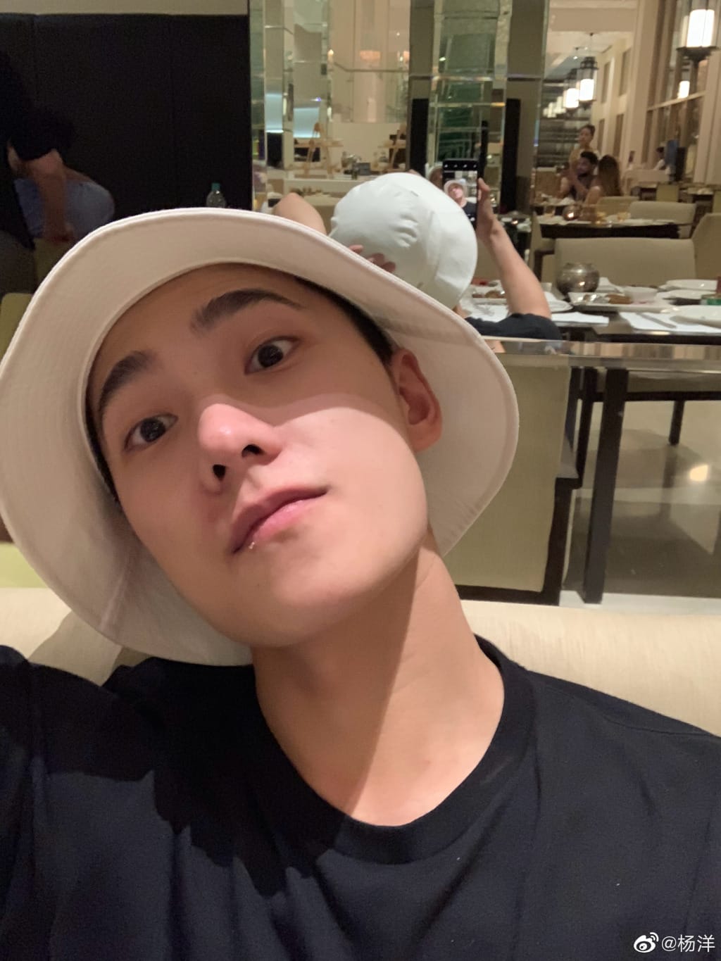 杨洋生日会郑爽为什么尴尬,杨洋郑爽真正关系是怎样的? 本文共(1036字) 杨洋生日会郑爽为什么尴尬,杨洋郑爽真正关系是怎样的? 本文共(1036字)