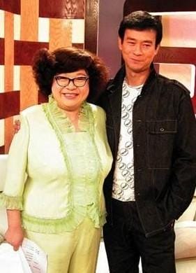 沈殿霞郑少秋,翁美玲为什么用锡纸 沈殿霞郑少秋,翁美玲为什么用锡纸