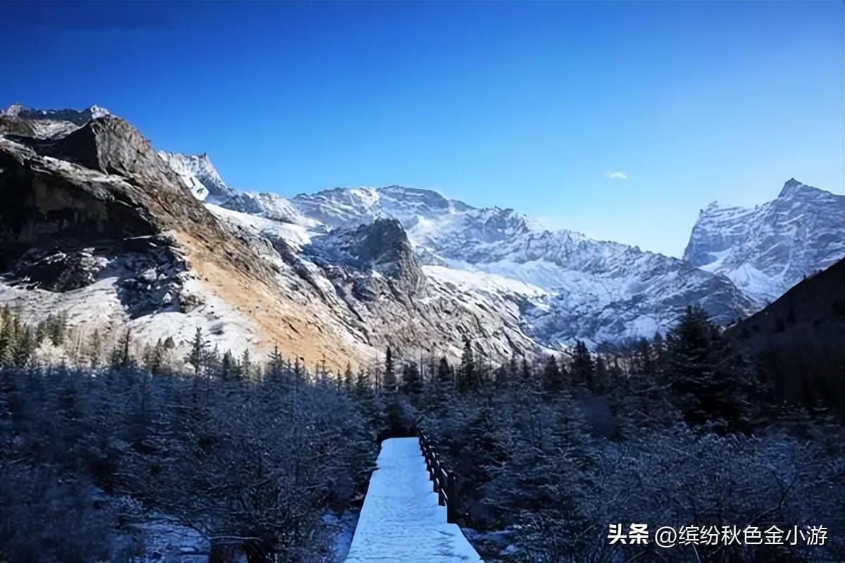 四川旅游必去十大景点排名（四川最美的二十个景区）(图14)