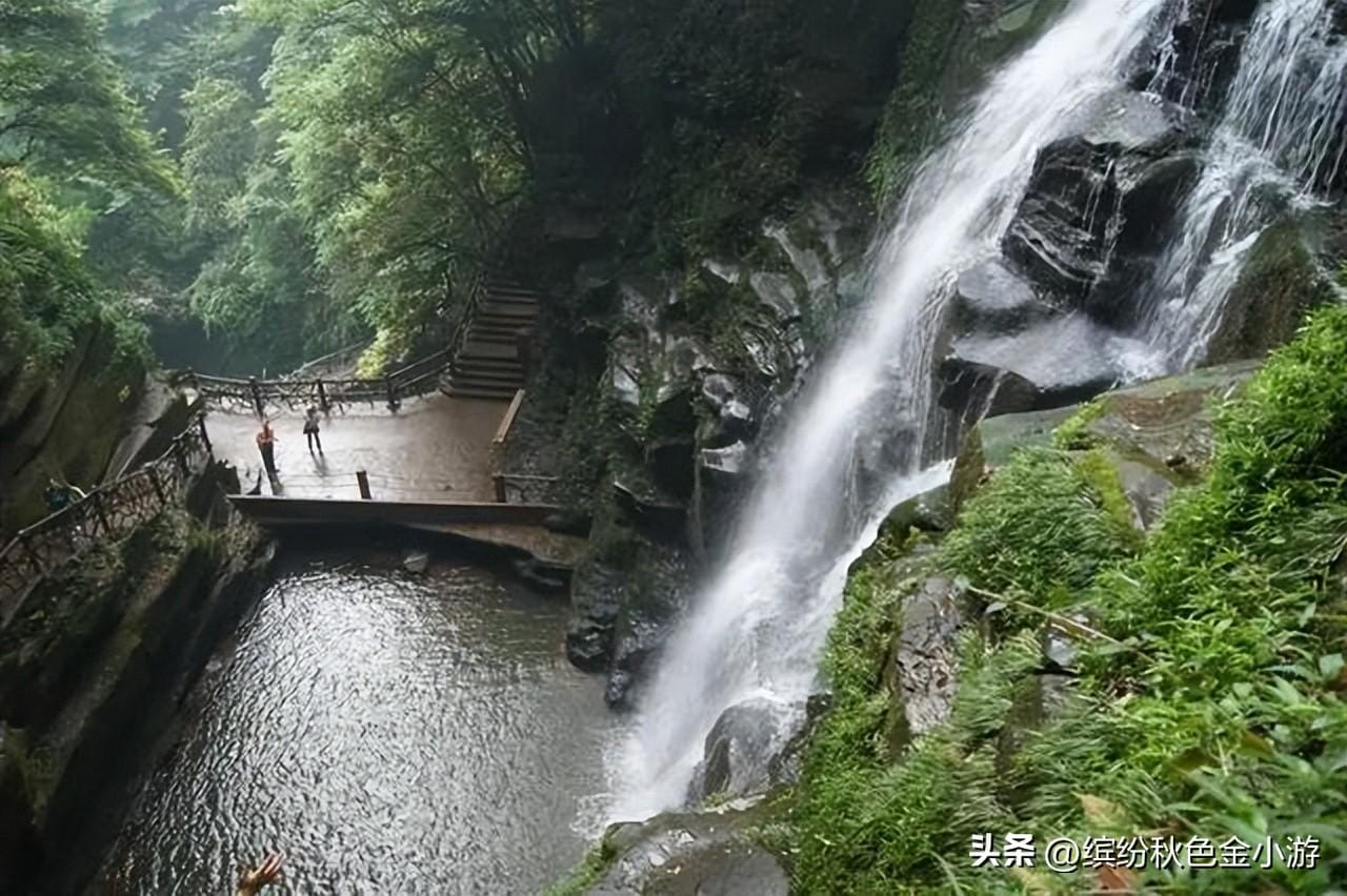四川旅游必去十大景点排名（四川最美的二十个景区）(图12)
