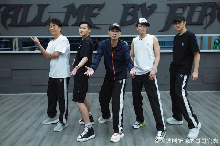 陈小春为什么叫大湾区,陈小春为什么叫大湾区组合(领先) 陈小春为什么叫大湾区,陈小春为什么叫大湾区组合(领先)