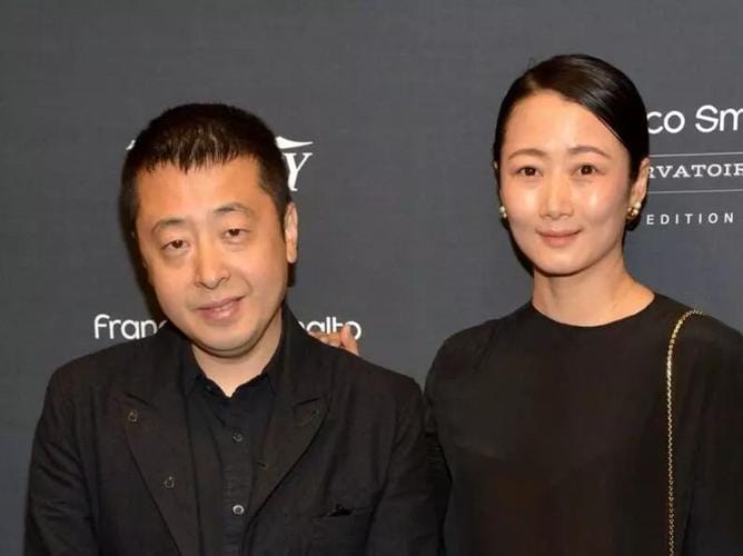 贾樟柯老婆,张嘉译和闫妮的关系,本文共(2711字) 贾樟柯老婆,张嘉译和闫妮的关系,本文共(2711字)