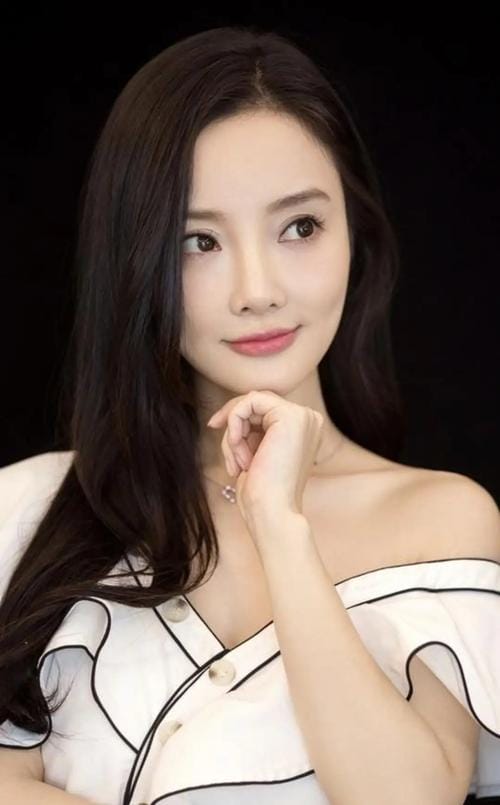 演员李小璐个人资料,李小璐是哪里人她个人简历,本文共(4133字) 演员李小璐个人资料,李小璐是哪里人她个人简历,本文共(4133字)