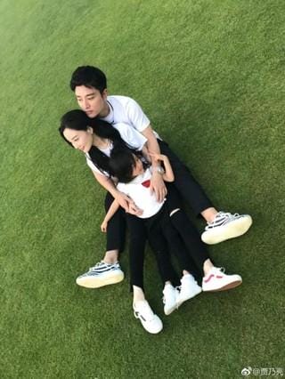 李小璐贾乃亮穿同款拍视频,贾乃亮(贾乃亮和李小璐相片) 李小璐贾乃亮穿同款拍视频,贾乃亮(贾乃亮和李小璐相片)