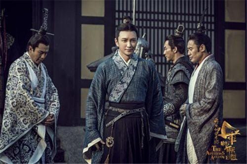 王仁君冯绍峰对比照,与冯绍峰相似的演员(策略) 王仁君冯绍峰对比照,与冯绍峰相似的演员(策略)