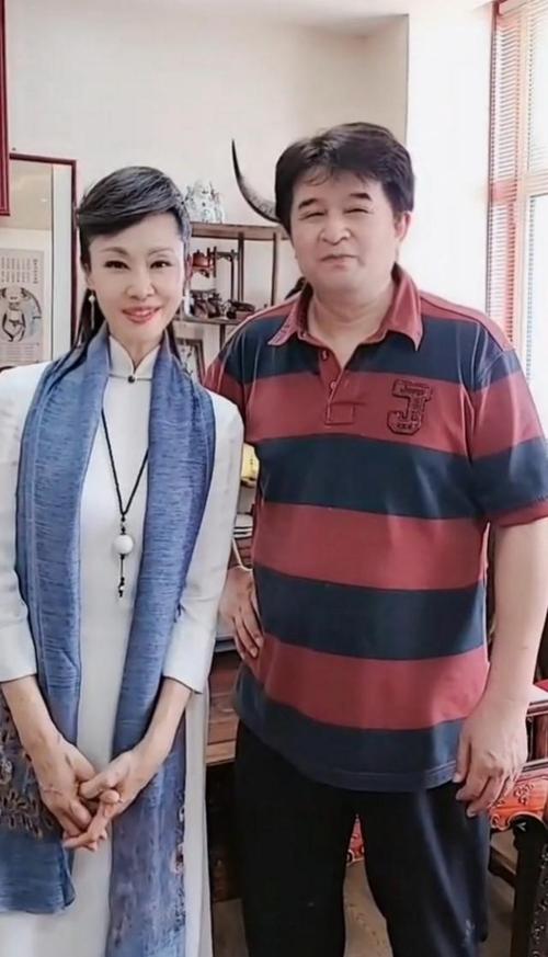 于文华离婚内幕揭秘,于文华现任的老公是谁,本文共(6678字) 于文华离婚内幕揭秘,于文华现任的老公是谁,本文共(6678字)