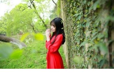 关于鸟的歇后语黄头鸟搭窝