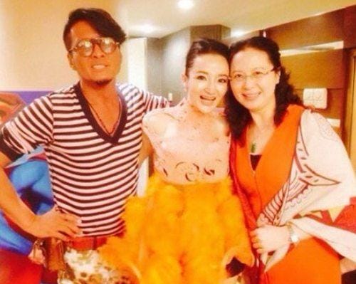 孙兴女友,闫妮前老公周维的照片,本文共(1334字) 孙兴女友,闫妮前老公周维的照片,本文共(1334字)