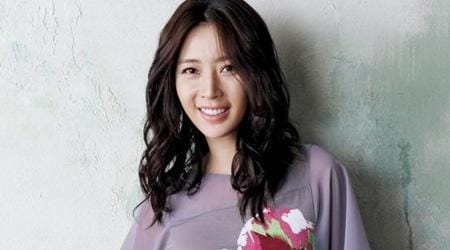 严正花整容，韩国明星整容前后对照(韩国女星整容前)