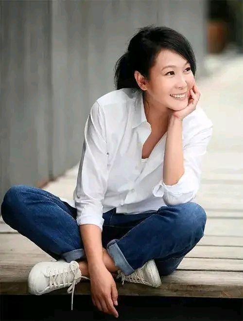 刘若英图片,刘若英2004演唱会(刘若英演唱会现场视频) 刘若英图片,刘若英2004演唱会(刘若英演唱会现场视频)