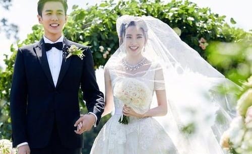 唐艺昕产女张若昀医院门口发红包(张若昀唐艺昕怀孕照片) 唐艺昕产女张若昀医院门口发红包(张若昀唐艺昕怀孕照片)