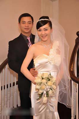 李琳前夫,闻香识女人李琳,本文共(939字) 李琳前夫,闻香识女人李琳,本文共(939字)